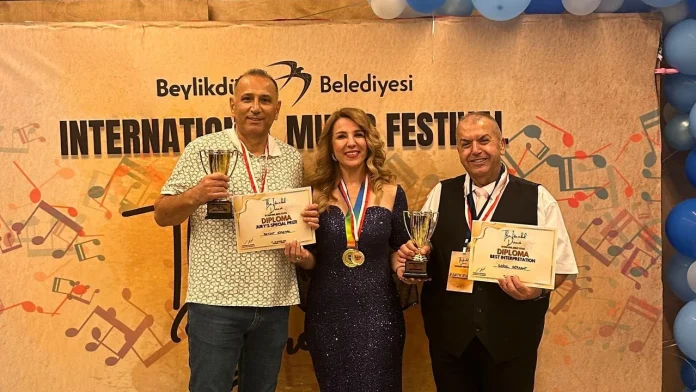 1761560650465bahar-esintileri-sanat-dernegi-4.jpg