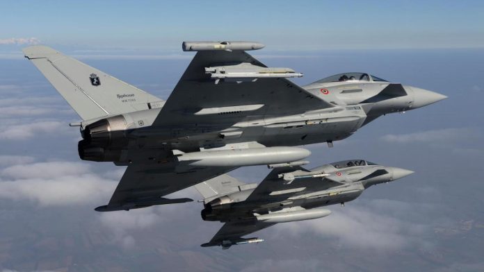 eurofighter-typhoon-2093107.jpg