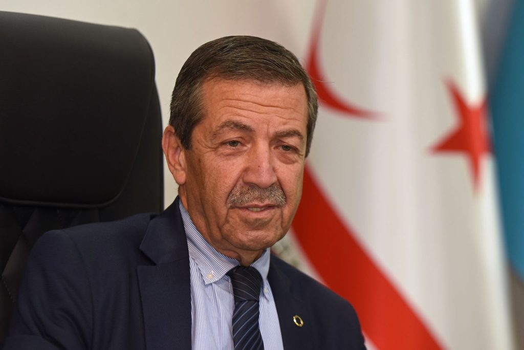 Ertuğruloğlu: “Hristodulidis’in ‘çözüm planı’ açıklaması algı operasyonu”