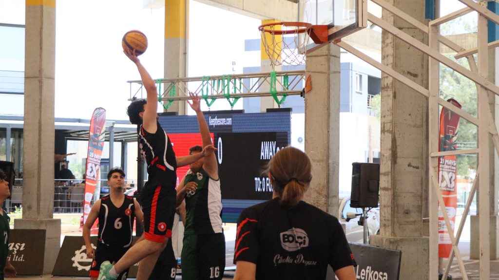 3x3 Ortaokul ve Liseler Arası Basketbol Turnuvası tamamlandı