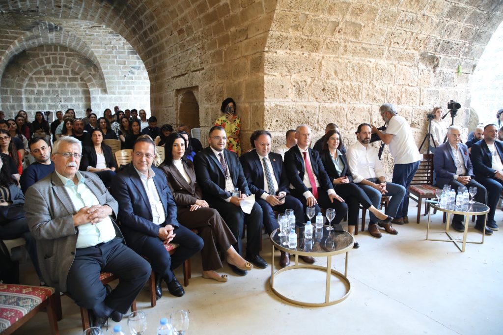 İncirli: “Gençler için özgür, eşit ve adil bir ülke yaratmak toplumsal sorumluluğumuz”