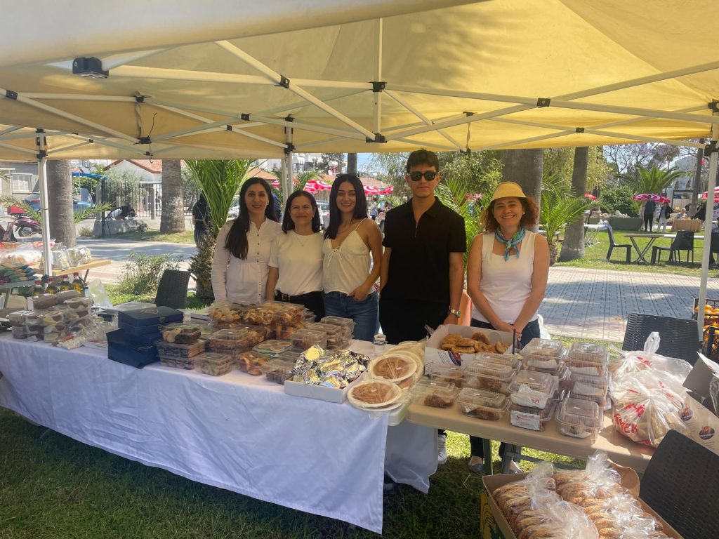 DİMED'in “Geleneksel Bahar Kermesi” Dışişleri Bakanlığı bahçesinde yapılıyor