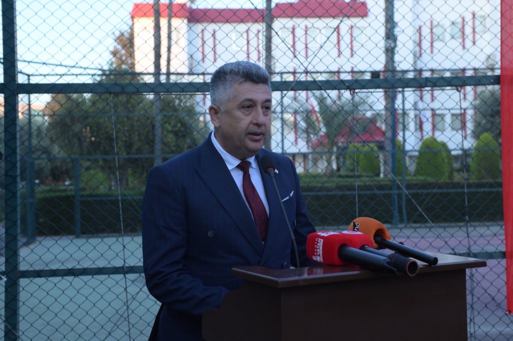 Sivil Savunma Teşkilatı Başkanlığı, yarışmalarda başarı gösteren öğrencilere ödüllerini dağıttı