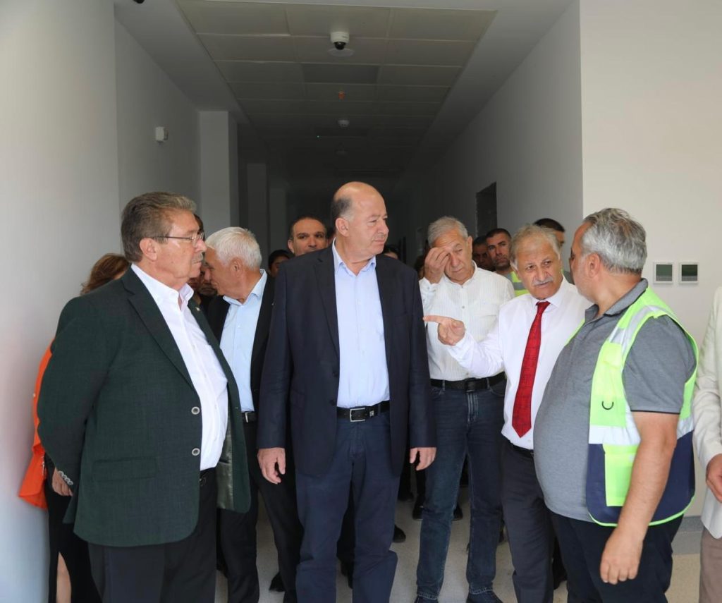 Üstel Güzelyurt Yeni Devlet Hastanesi ve Cypfruvex’teki soğuk hava deposu tesisinde incelemelerde bulundu