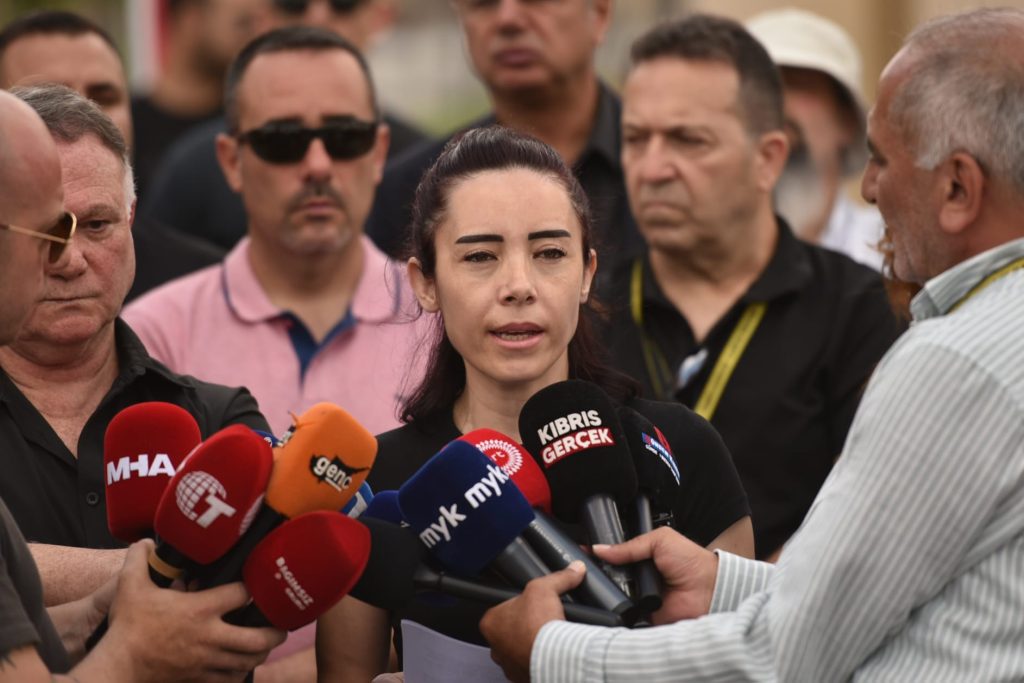 Ceza Muhakemeleri Usulü (Değişiklik) Yasası Meclis önünde protesto edildi: “Bu yanlıştan dönün”