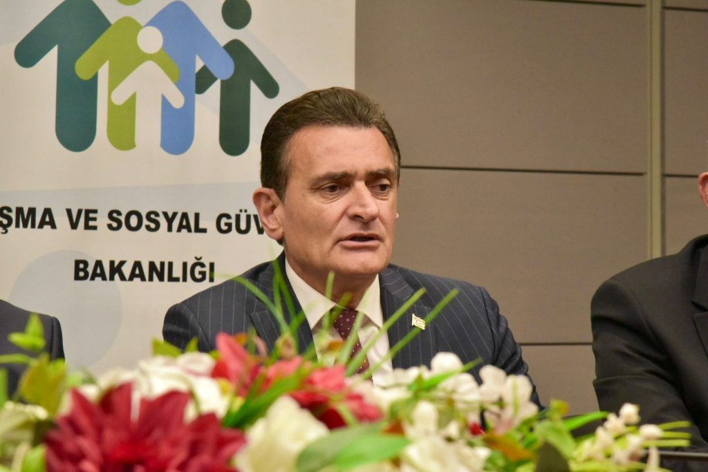 "Suça Sürüklenen Çocuklar ve Genç Erişkinler İçin Rehabilitasyon ve Tahliye Sonrası Topluma Kazandırma Projesi" protokolü imzalandı