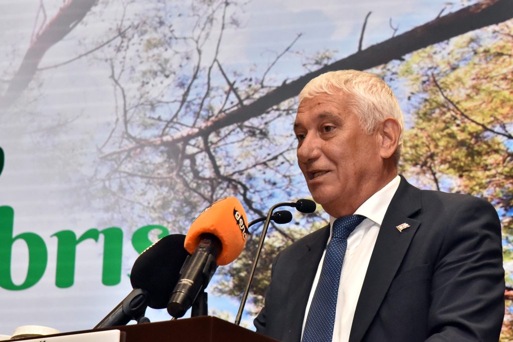 Yeniden Yeşil Kıbrıs projesiyle ülkeye 14 bin 300 fidan dikildi
