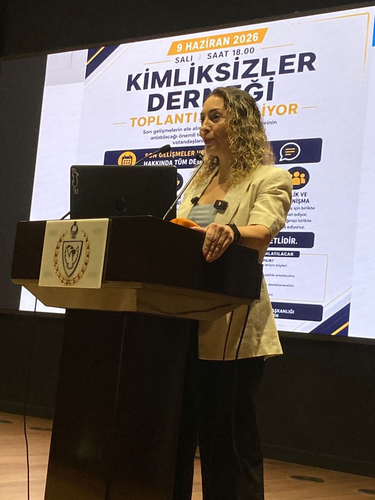 Kimliksizler Derneği bilgilendirme toplantısı düzenledi