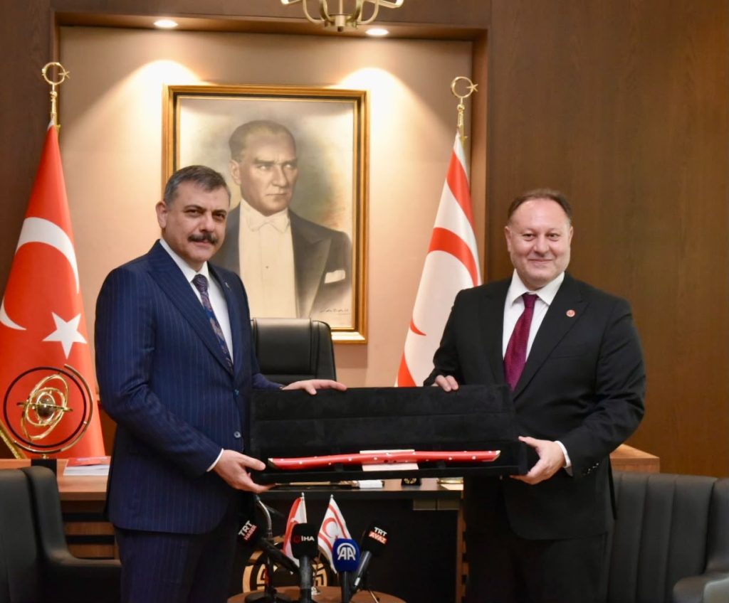 Meclis Başkanı Öztürkler, Türkiye İçişleri Bakanı Çiftçi’yi kabul etti