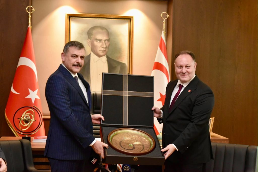Meclis Başkanı Öztürkler, Türkiye İçişleri Bakanı Çiftçi’yi kabul etti