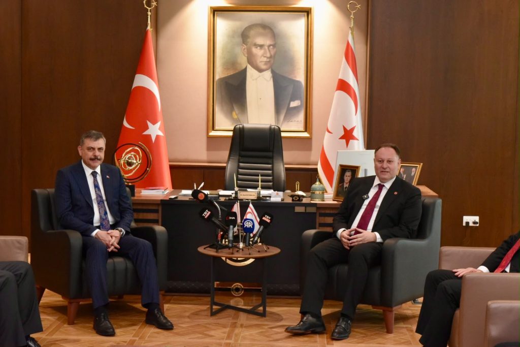 Meclis Başkanı Öztürkler, Türkiye İçişleri Bakanı Çiftçi’yi kabul etti