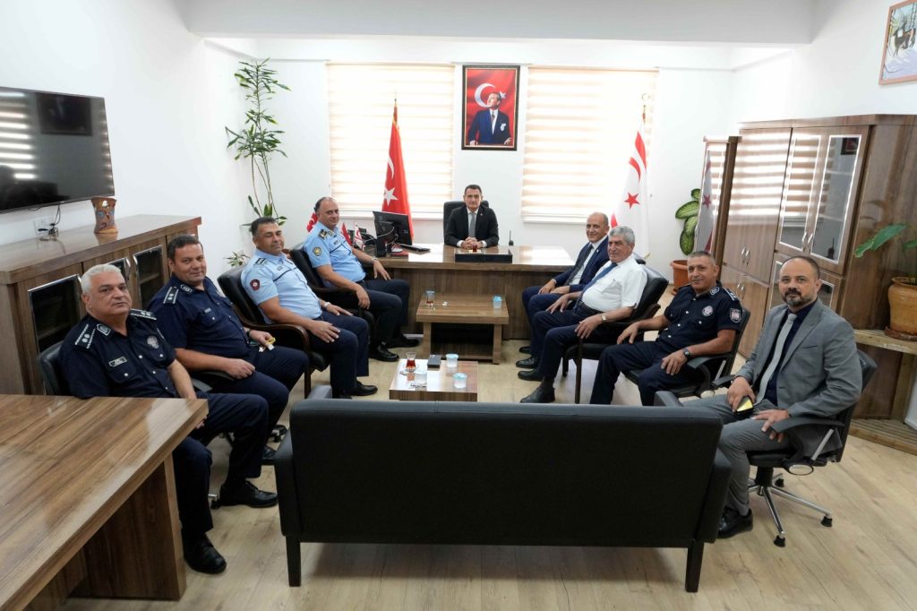 Yangınla mücadele eğitimi alan Merkezi Cezaevi personeline sertifikaları verildi
