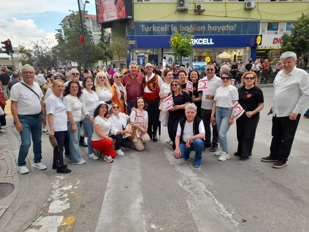 VAKUSAD Türk Sanat Müziği Korosu Isparta’da konser verdi