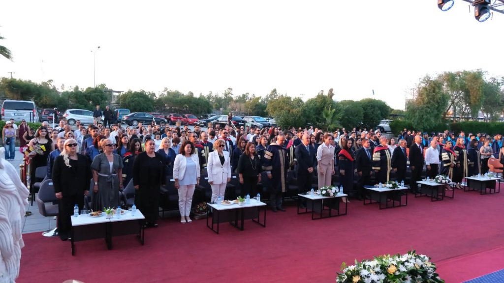 Kıbrıs Amerikan Üniversitesi mezuniyet töreni yapıldı