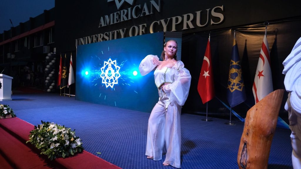 Kıbrıs Amerikan Üniversitesi mezuniyet töreni yapıldı