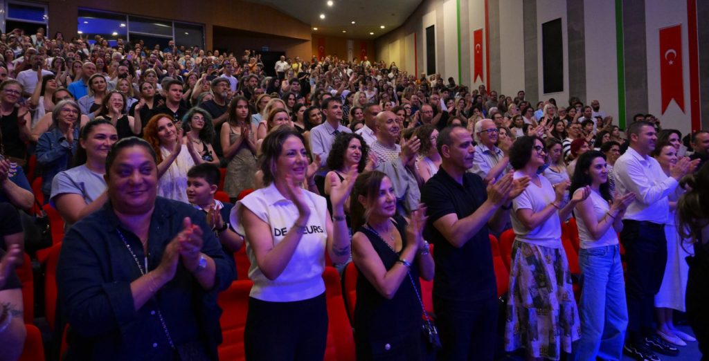 22. Kıbrıs Tiyatro Festivali devam ediyor…
