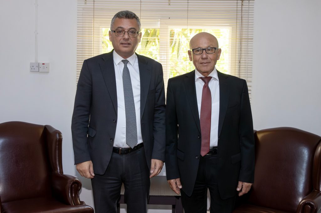 Cumhurbaşkanı Erhürman, eski cumhurbaşkanlarını ziyaret etti