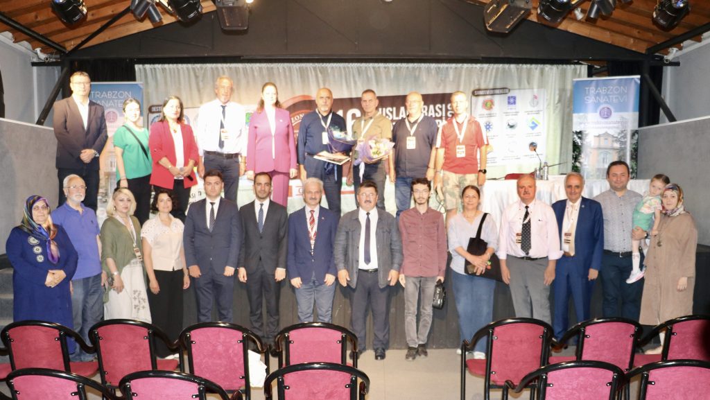 KKTC'li fotoğraf sanatçısı Hasan Bağlar Trabzon'da 16. Uluslararası Sanat Günleri'nde sunum yaptı