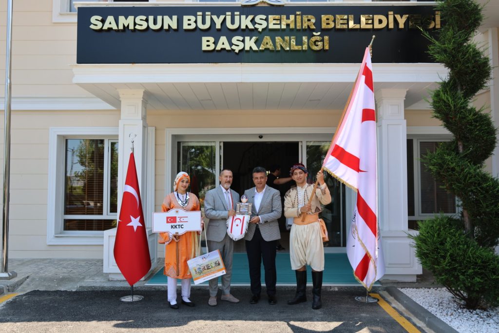 İskele Belediyesi Halk Dansları Topluluğu, Samsun'da sahne aldı