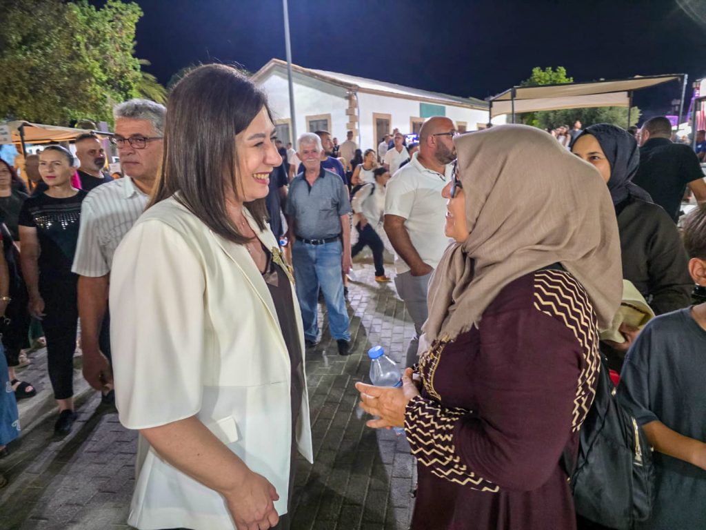 İncirli, Mehmetçik Üzüm Festivali’nin açılışına katıldı