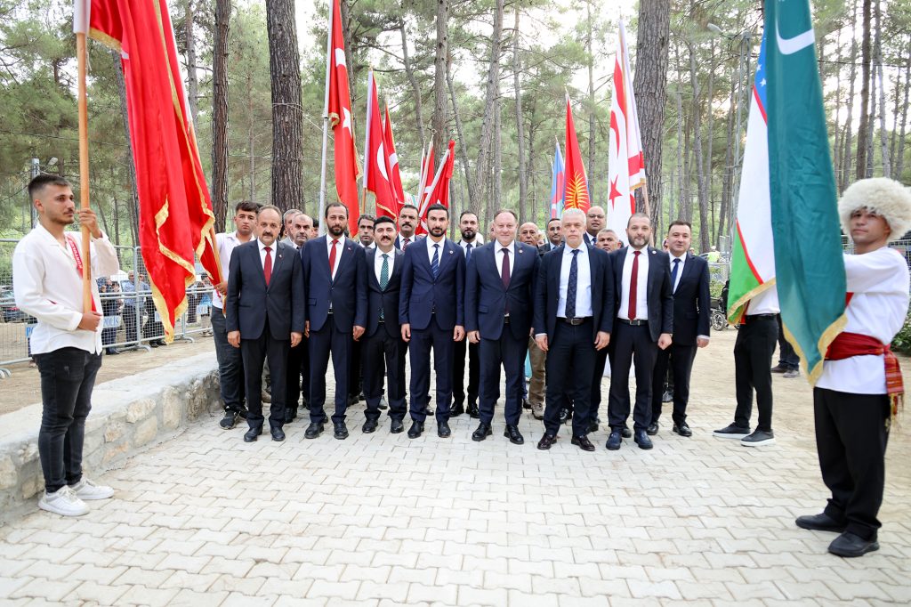Meclis Başkanı Öztürkler Türk Dünyası Uluslararası Aba Güreşi Finallerini izledi