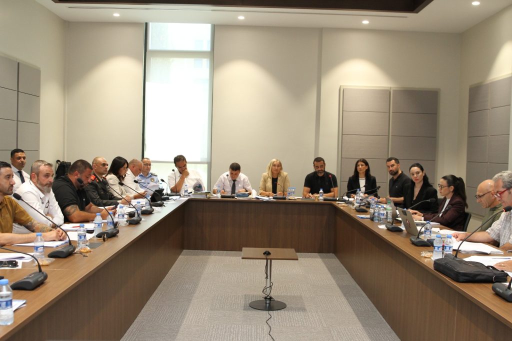 Hukuk Komitesi’nde 1 yasa, 2 karar tasarısı görüşüldü