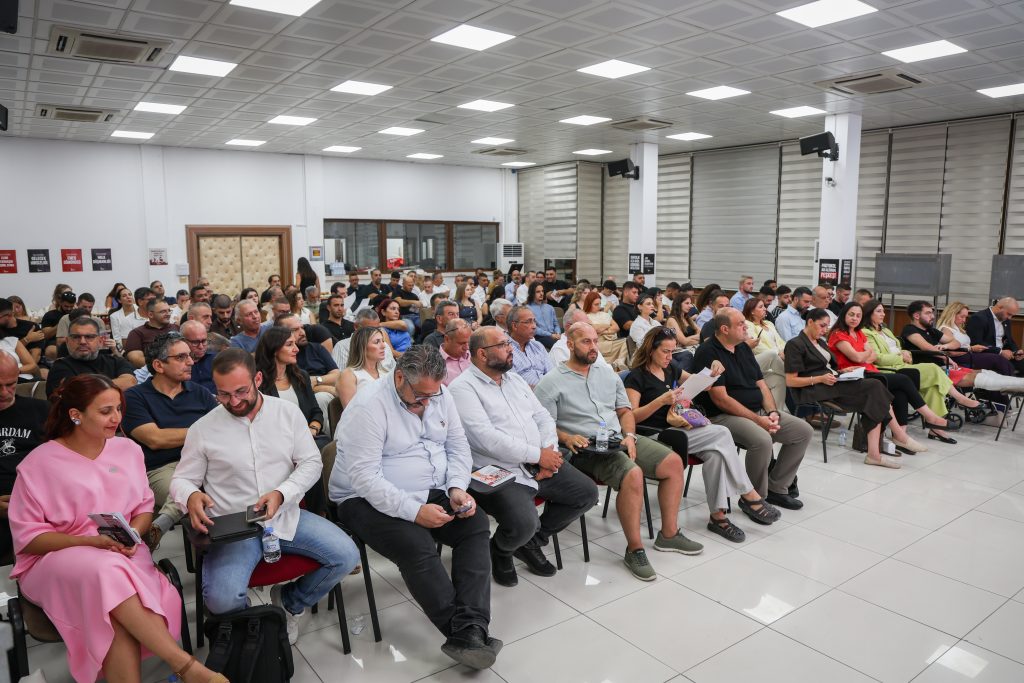 CTP Gençlik Örgütü Başkanılığına yeniden İsmail Barbaros seçildi