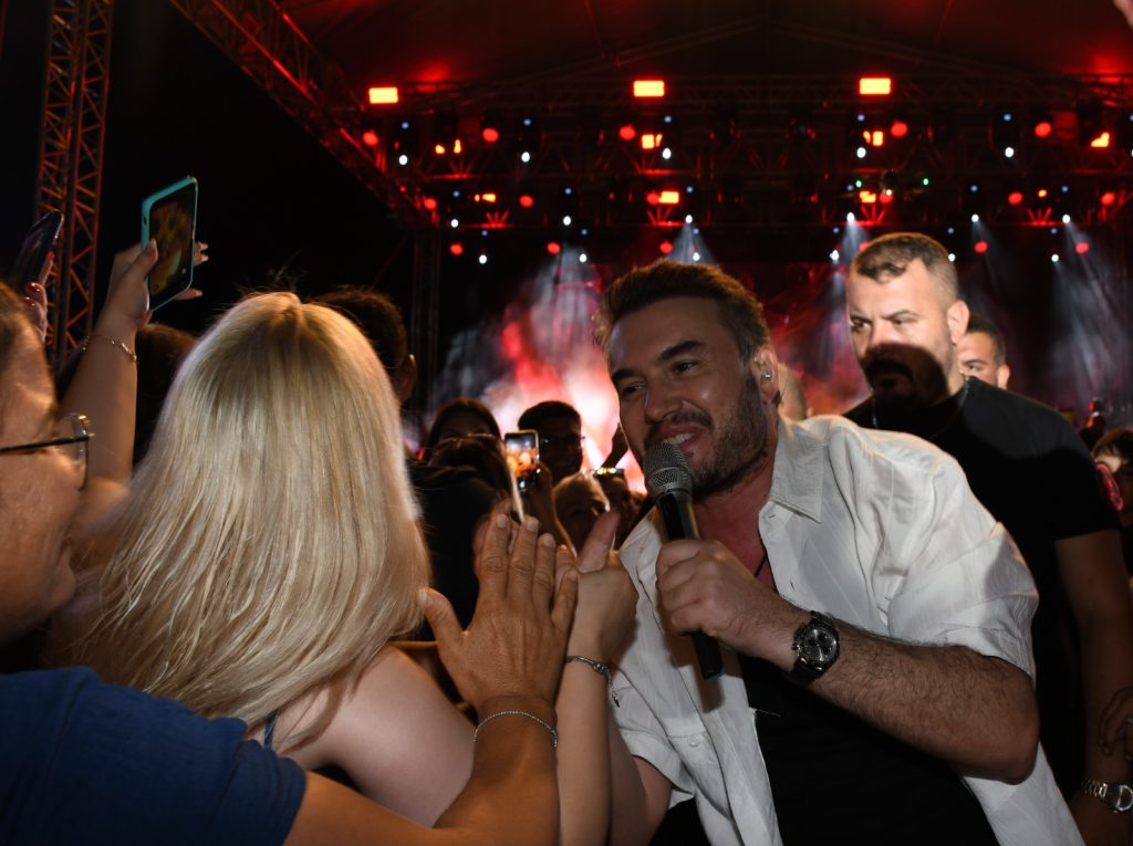 Babutsa Festivali Mustafa Ceceli konseriyle tamamlandı