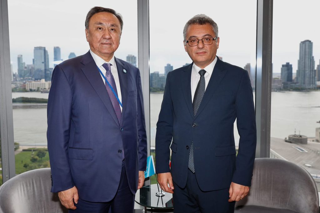 Cumhurbaşkanı Erhürman, New York'ta TDT Genel Sekreteri Ömüraliyev ile görüştü