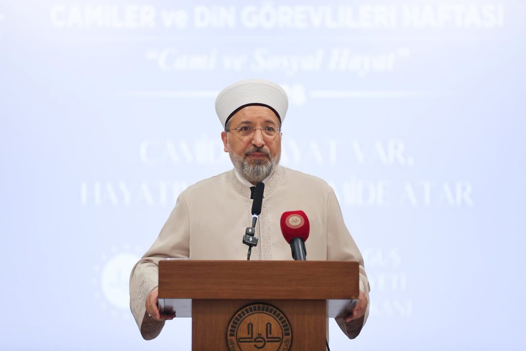 Türkiye Diyanet İşleri Başkanı Arpaguş KKTC'de din görevlileriyle buluştu