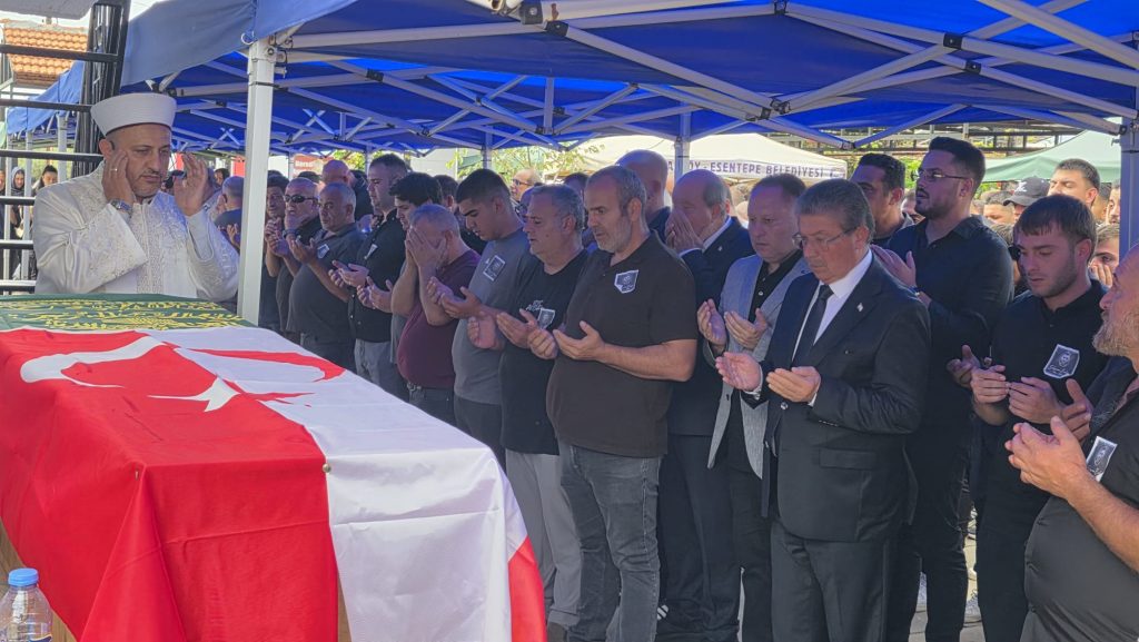 Gemi faciasında hayatını kaybeden Süleyman Erdoğan, Esentepe’de son yolculuğuna uğurlandı