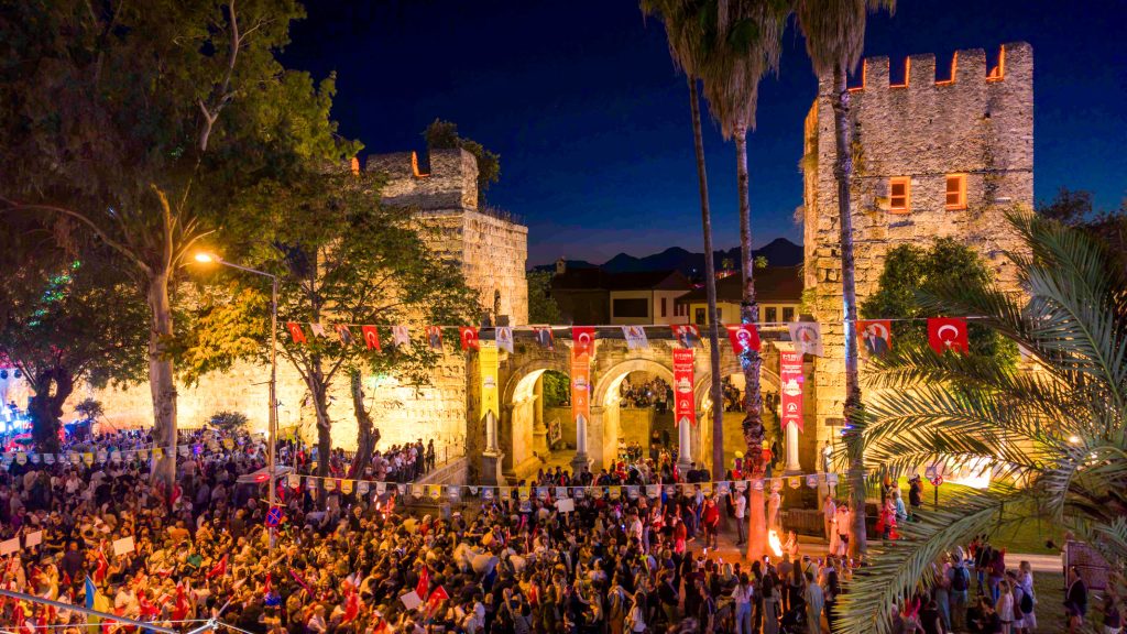 Gazimağusa Belediyesi, Antalya’da Kaleiçi Old Town Festivali’ne katıldı
